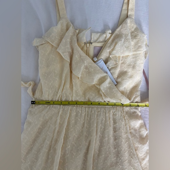 Gal Meets Glam Helena Eyelet Dress in Sunshine - Picture 5 of 11